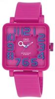 Q&Q Attractive Women VR06-004