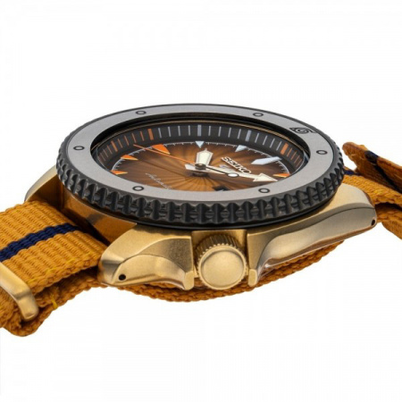 Seiko NARUTO & BORUTO SRPF70K1