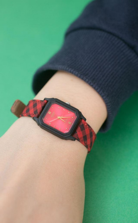 Casio Collection LQ-142LB-4A
