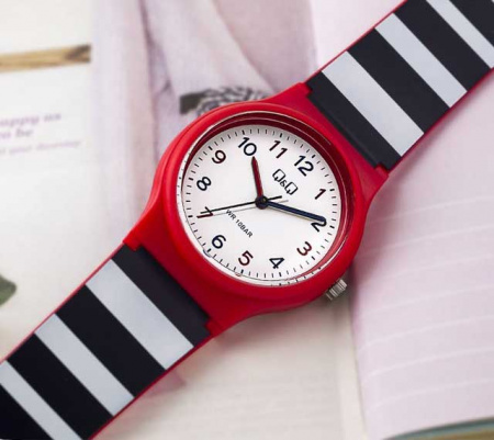 Q&Q Casual VP46-048
