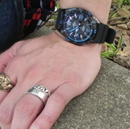 Casio Collection MTD-1065B-1A1