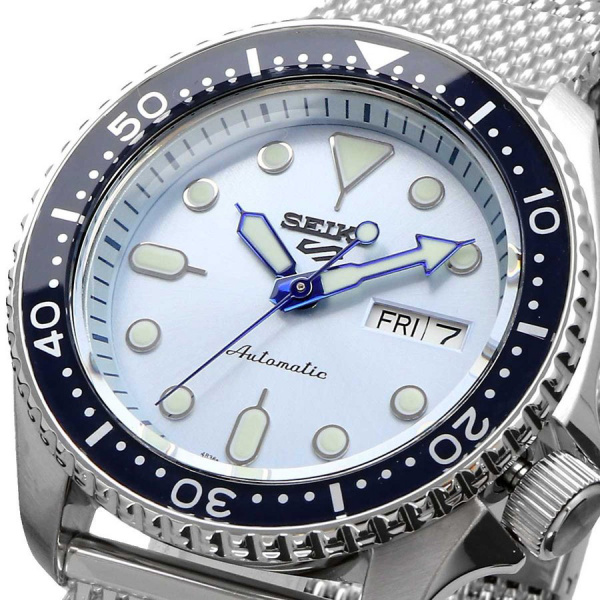 Seiko 5 Sports SRPE77K1