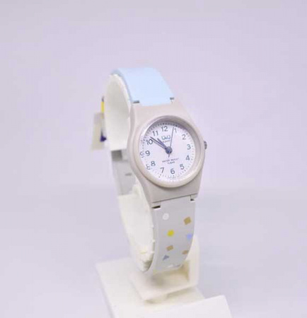 Q&Q Casual VP47-037