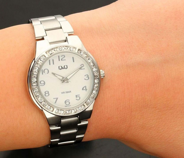 Q&Q Casual Q691-214