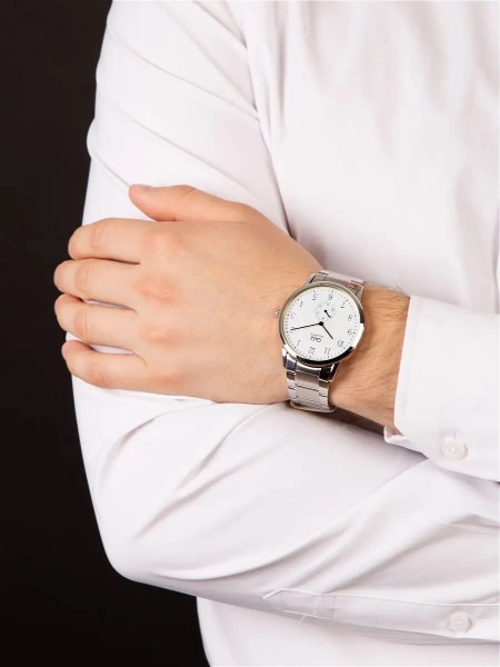 Q&Q Attractive QA60-204